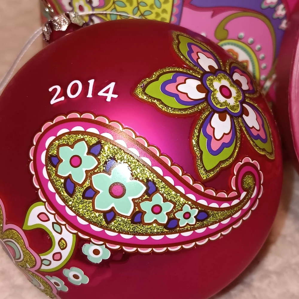 Vera Bradley 2014 Pink Paisley Ornament with Box - Picture 5 of 6